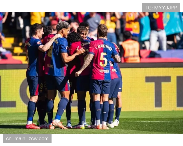 巴萨发布对阵赫罗纳大名单,多名青年队防守型中场入选 巴萨发布对阵赫罗纳大名单,多名青年队防守型中场入选